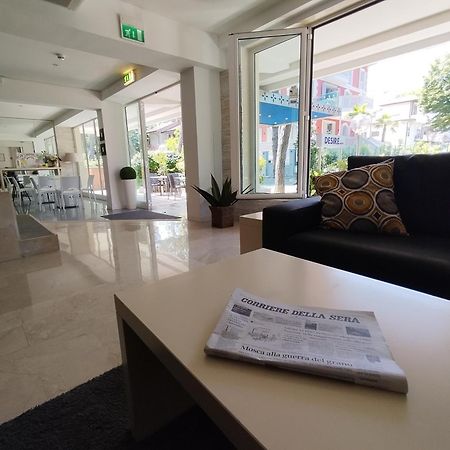 ריצ'יונה Hotel Desire' מראה חיצוני תמונה
