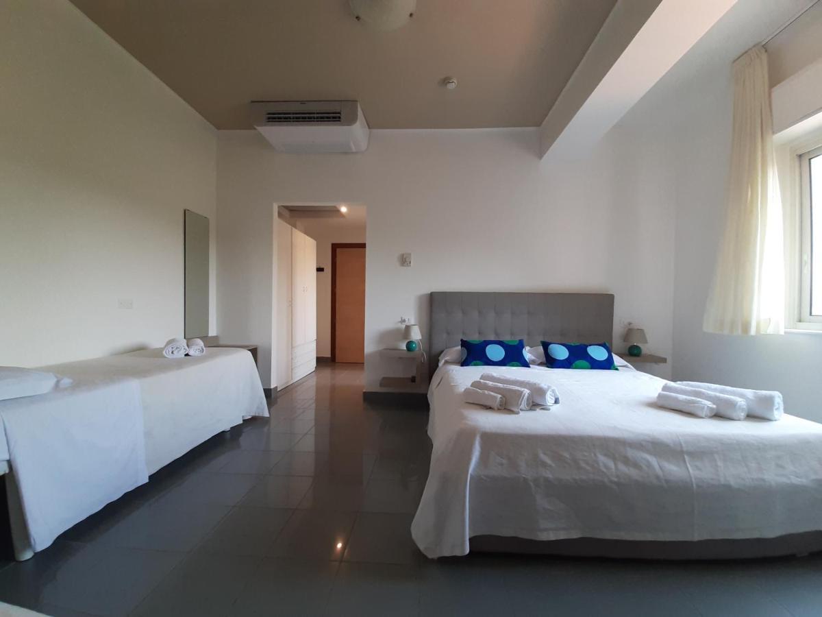 ריצ'יונה Hotel Desire' מראה חיצוני תמונה