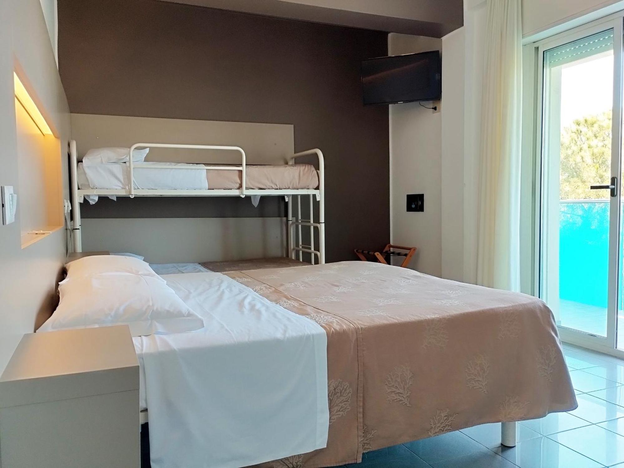 ריצ'יונה Hotel Desire' מראה חיצוני תמונה