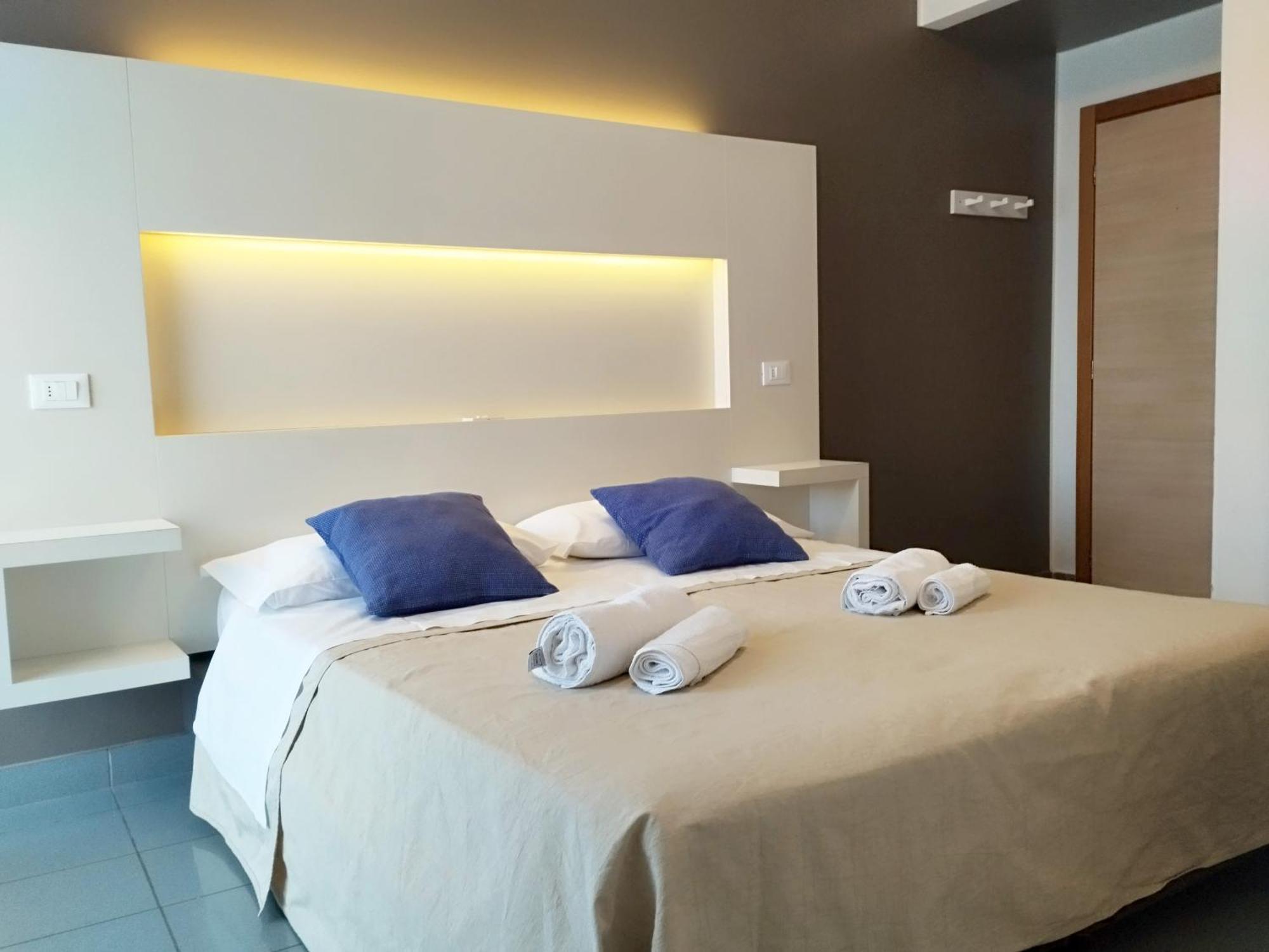 ריצ'יונה Hotel Desire' מראה חיצוני תמונה