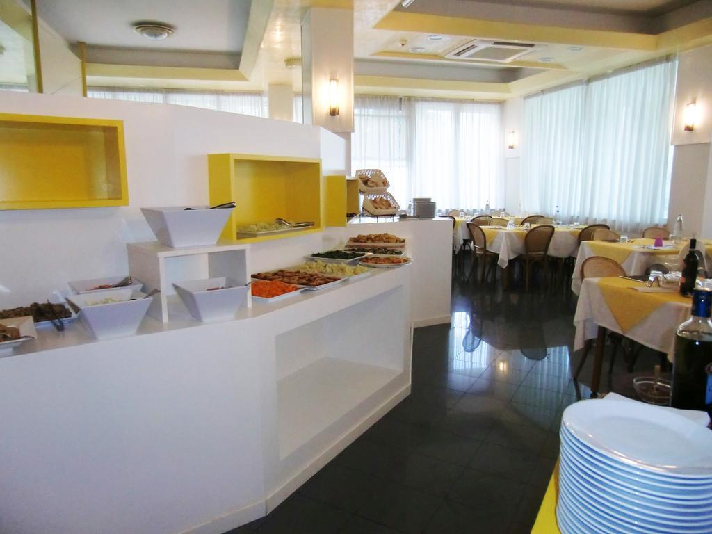 ריצ'יונה Hotel Desire' מראה חיצוני תמונה